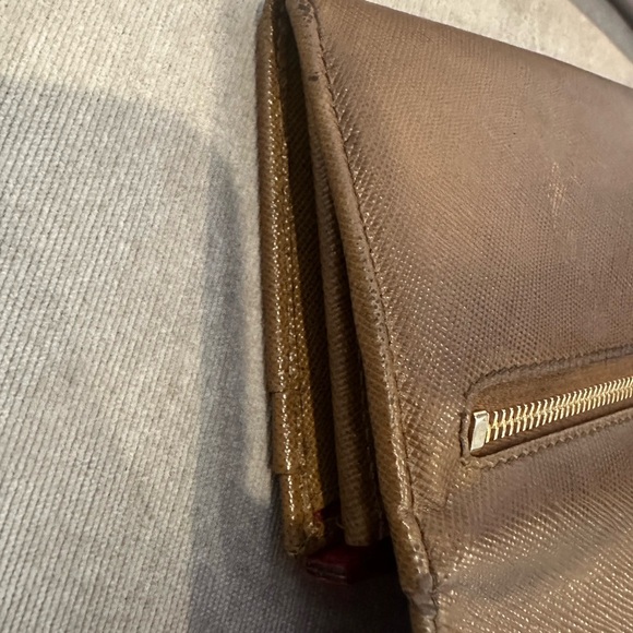 Prada Wallet - Picture 14 of 14